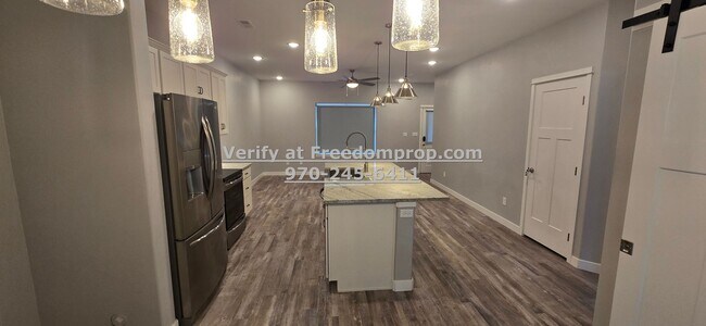 Building Photo - Beautiful 2 Primary bedrooms!!!! 2.5 bath Townhome in North Grand Junction near 24 1/2 rd