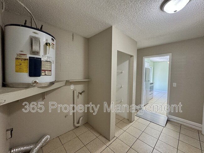 Building Photo - 12484 Curry Dr
