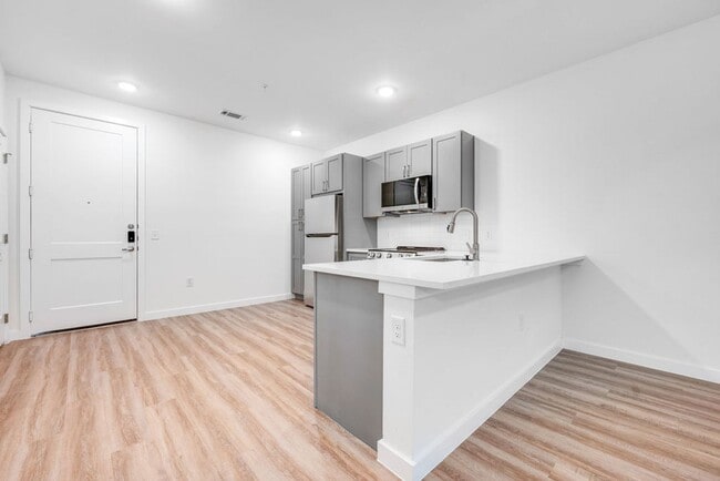 Interior Photo - Correo Place