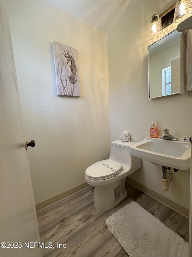 Building Photo - 776 Bahia Dr