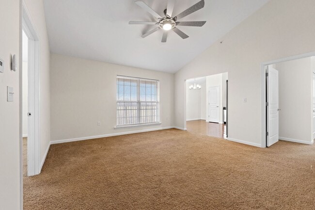 Building Photo - 1434 Piedmont Cir