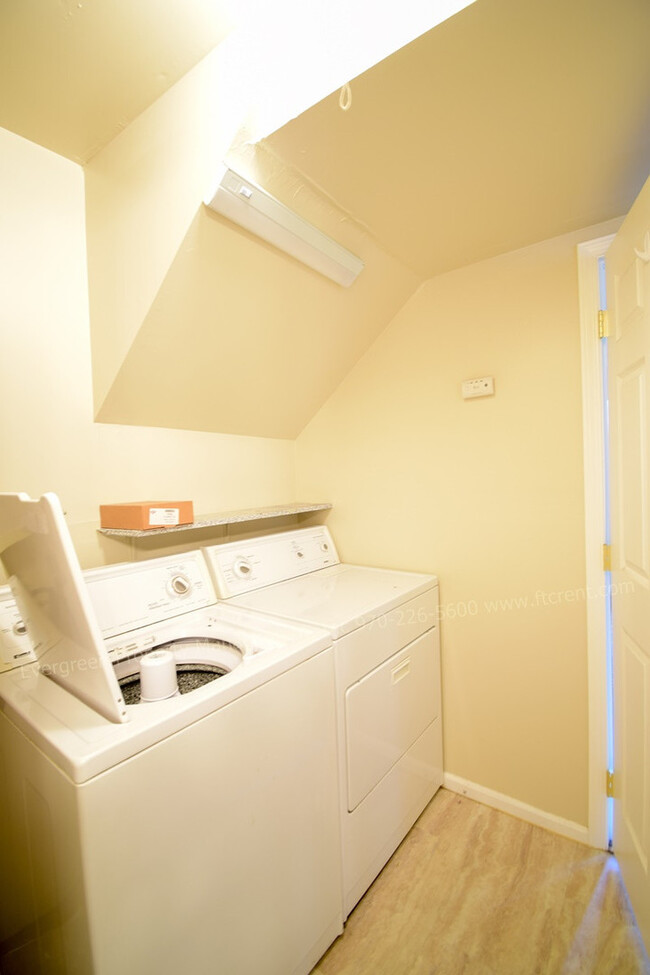 Building Photo - Fantastic 4-Bedroom in Ft. Collins