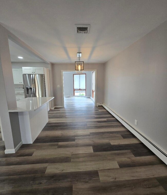 Building Photo - 3622 Nimrod St