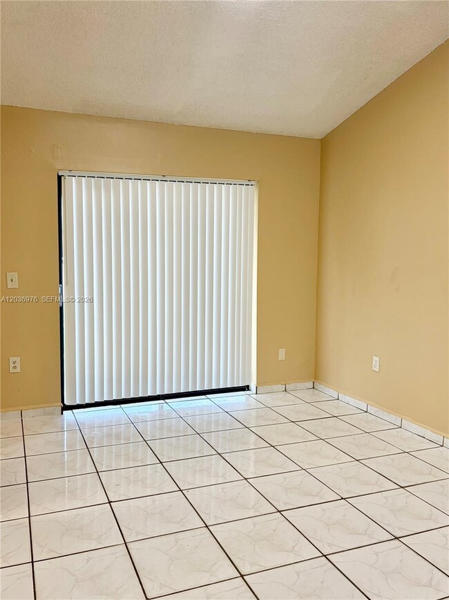 Building Photo - 731 NW 84th Ave