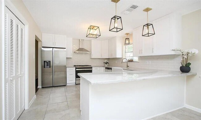 Building Photo - 1422 Scenic Ridge Dr