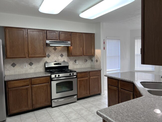 Building Photo - 6334 Cape Forward Dr