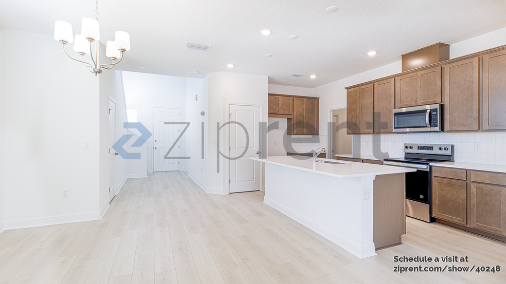 Building Photo - 2152 Sunshine Peak Dr
