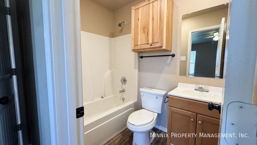 Building Photo - 2520 N Ave O