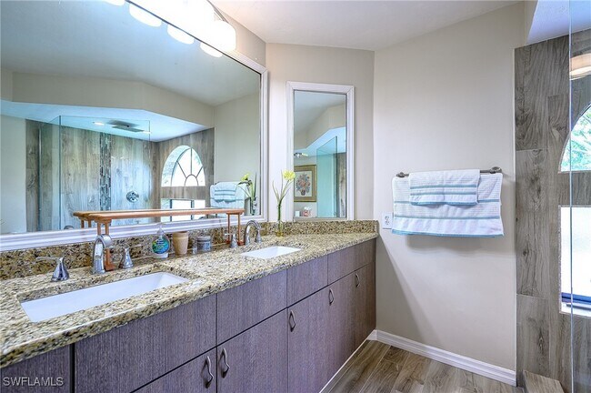 Building Photo - 559 Beachwalk Cir