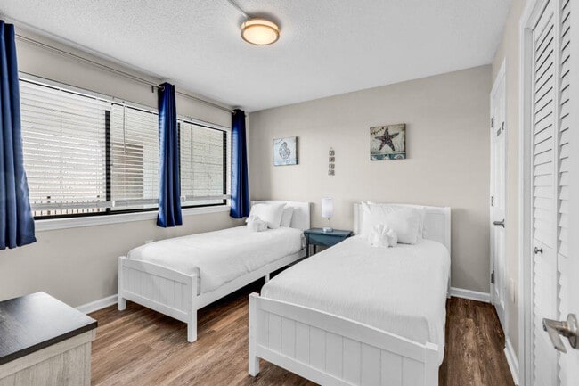 Building Photo - 344 Stone Throw Dr