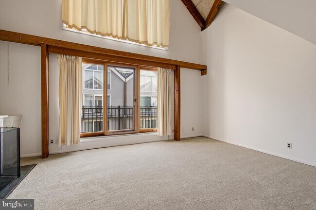 Building Photo - 312 Severn Ave