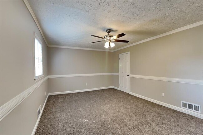 Building Photo - 2935 Leasa Ct