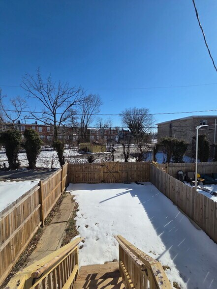 Building Photo - 2927 Oakley Ave