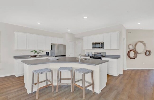 Building Photo - 2256 Horseshoe Cir