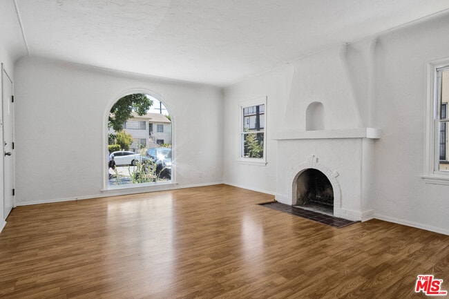 Building Photo - 6087 Horner St