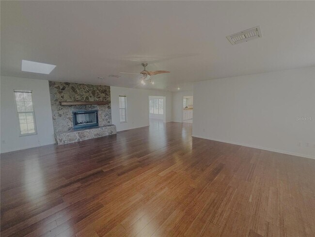 Building Photo - 4440 NW 80th Ave