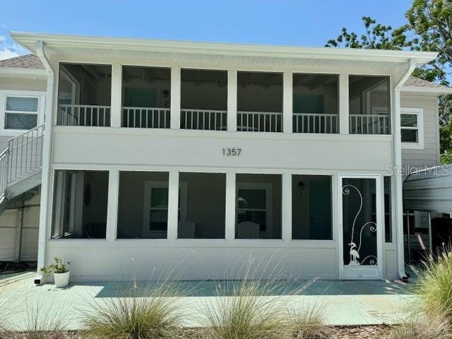 Building Photo - 1357 Lakeshore Dr