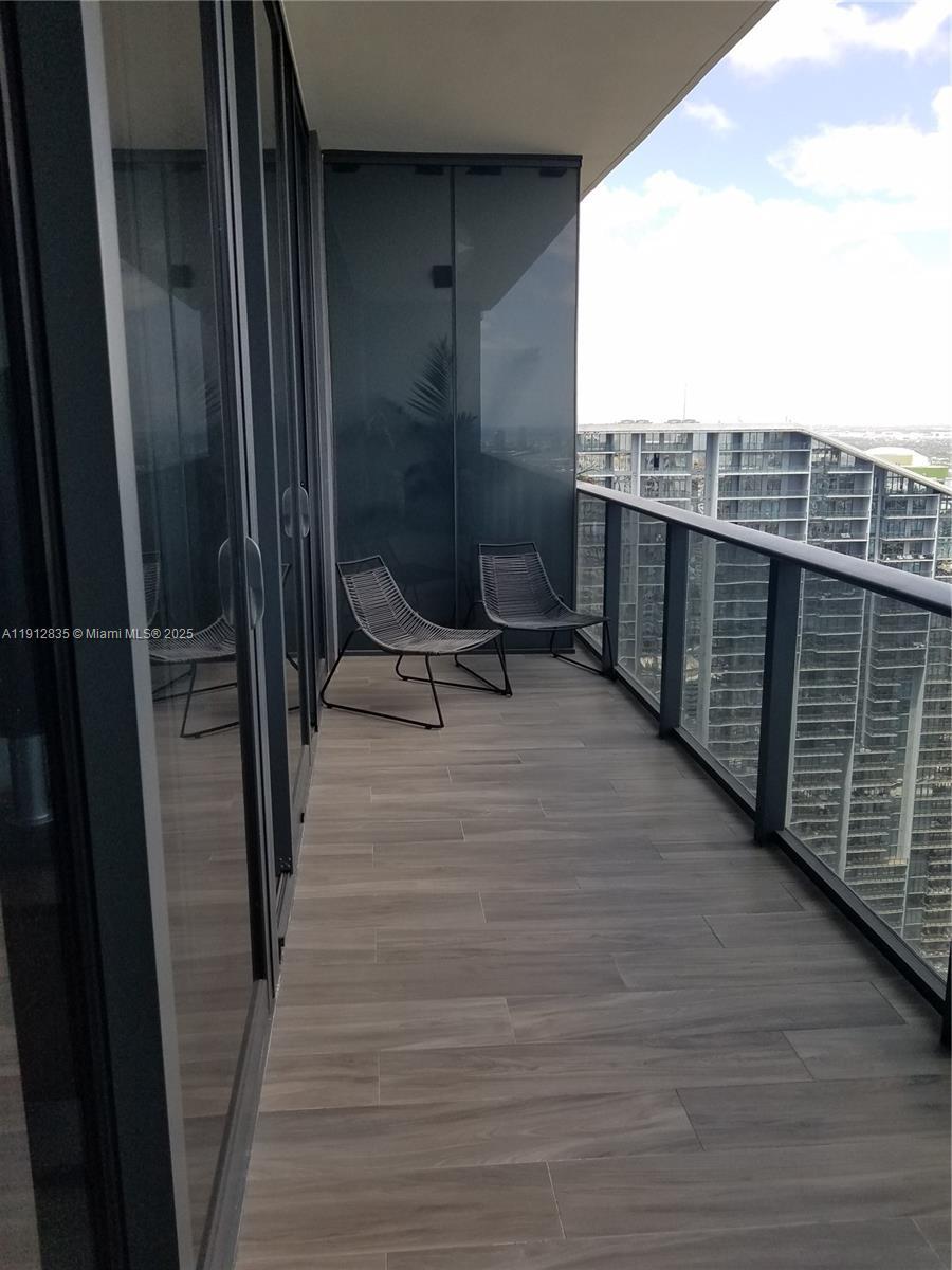 Building Photo - 801 S Miami Ave