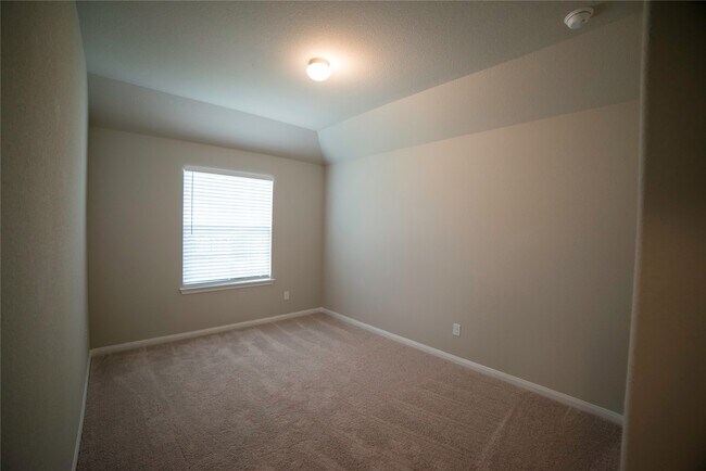 Building Photo - 4455 Eveslage Ln