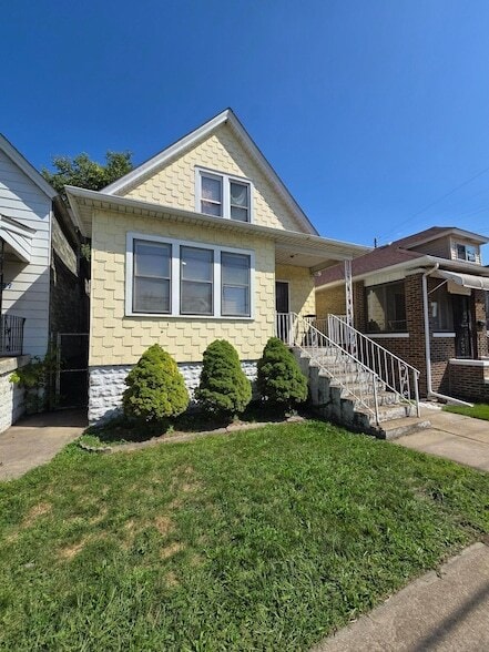 Building Photo - 3741 Parrish Ave
