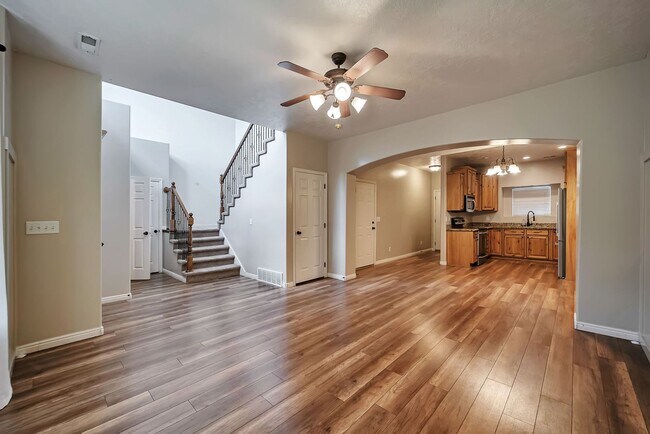 Building Photo - Beautiful Riverton Townhome in Gated Community w 1 car garage attached