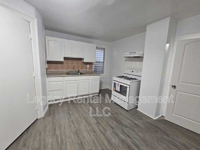 Building Photo - 1509 Prospect Ave