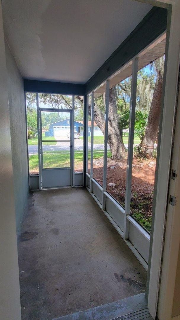 Building Photo - 9220 Larette Dr