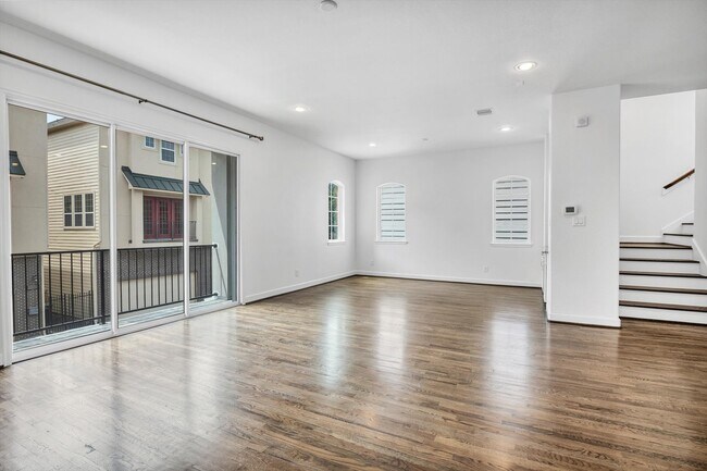 Building Photo - 5521 Petty St