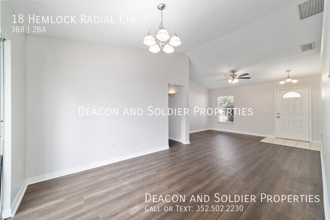 Building Photo - 18 Hemlock Radial Cir