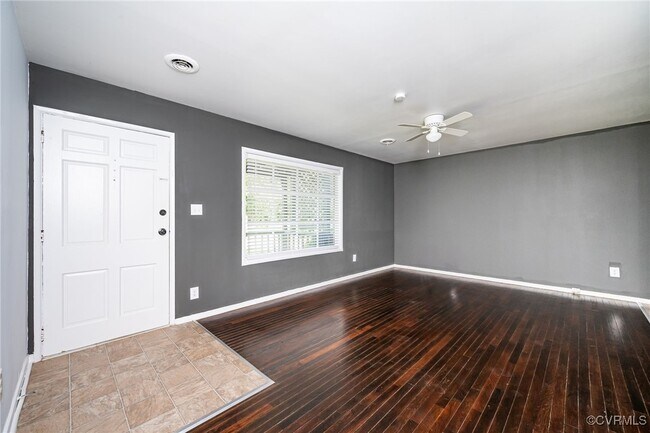 Building Photo - 4836 Burtwood Ln