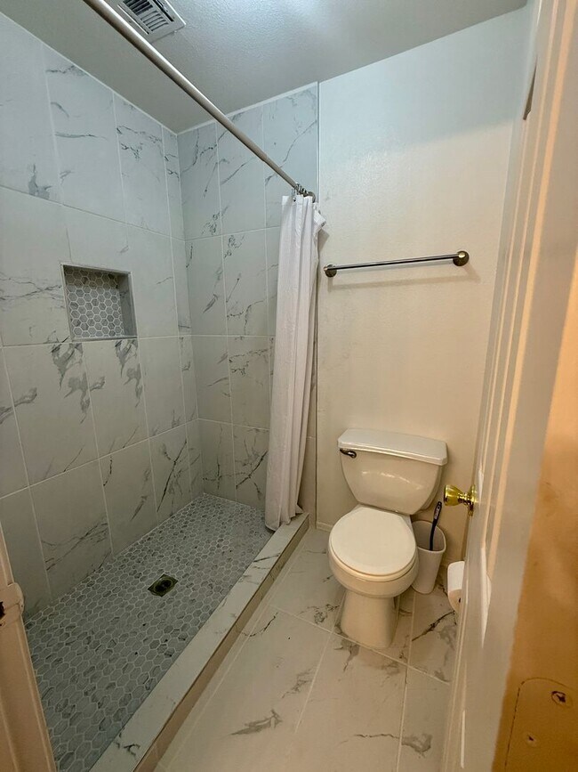 Building Photo - Condo near Mesa del Sol Golf Course