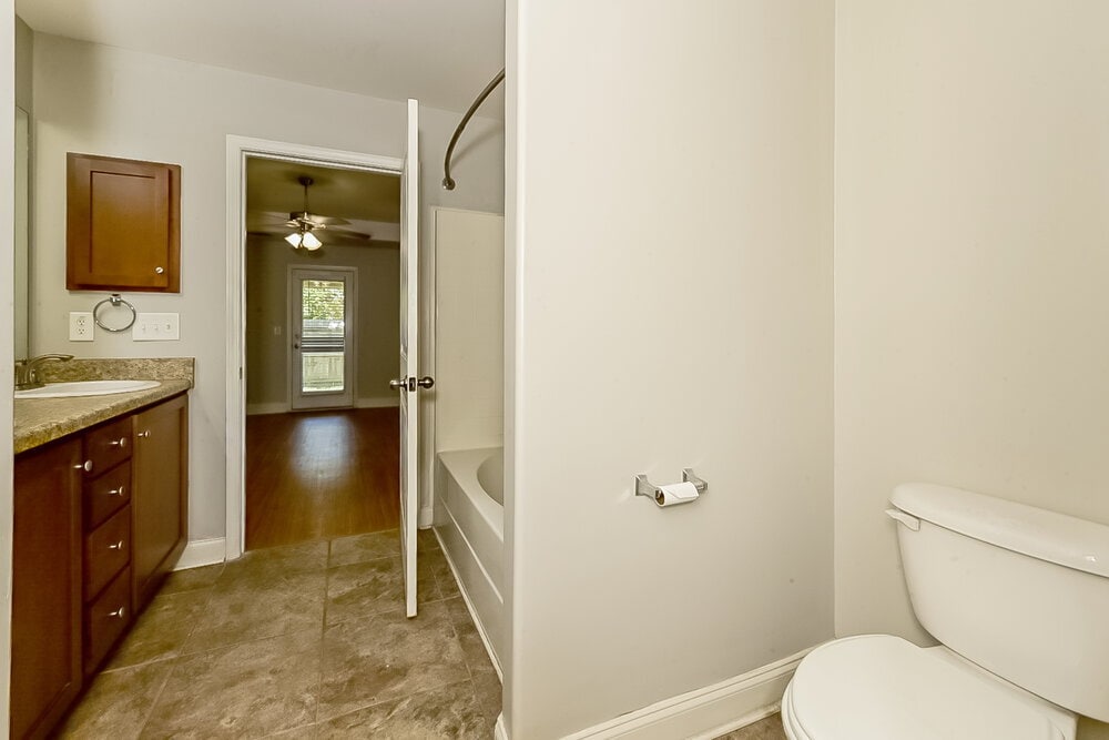 Building Photo - 45 Clover St