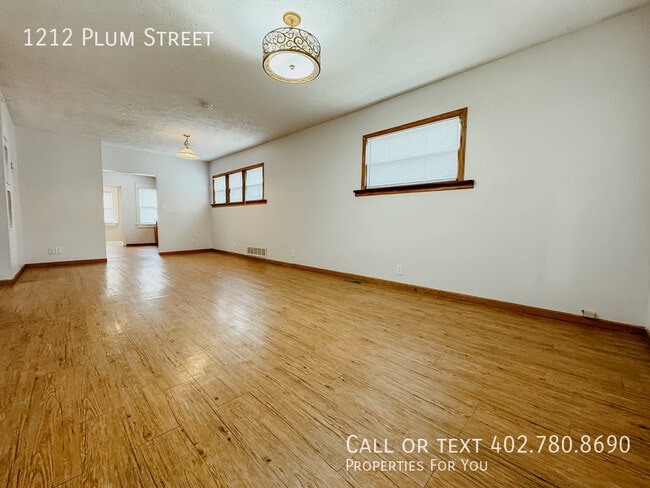 Building Photo - 1212 Plum St