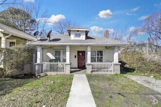 Building Photo - For Rent West Side $ 1675.00   3 bedroom/2...