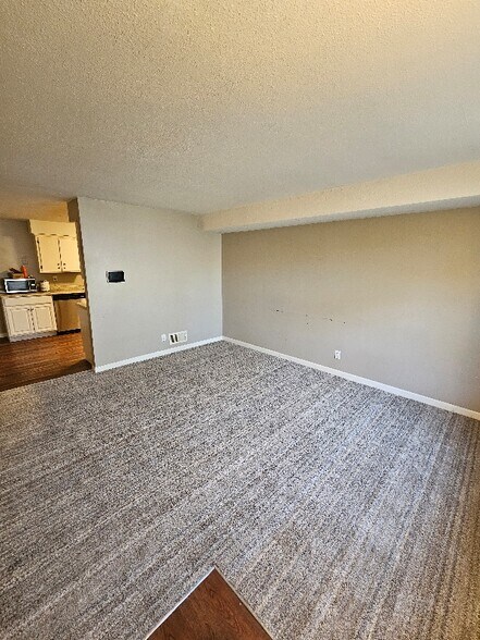 Building Photo - 4314 3rd St NE