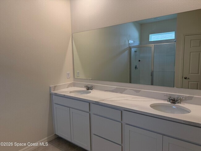 Building Photo - 1566 Criswell Ln SE