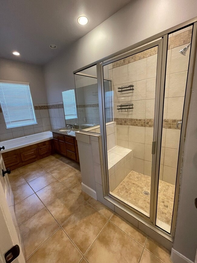 Building Photo - 2605 Almeda Forest Ct