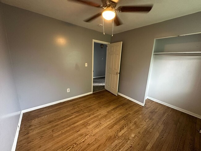 Building Photo - Discover this newly renovated 3-bedroom, 1.5-bath home in Euclid