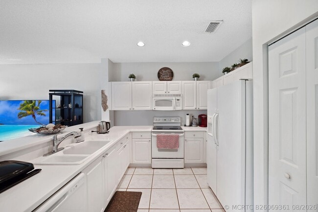Building Photo - 1457 Banyan Way