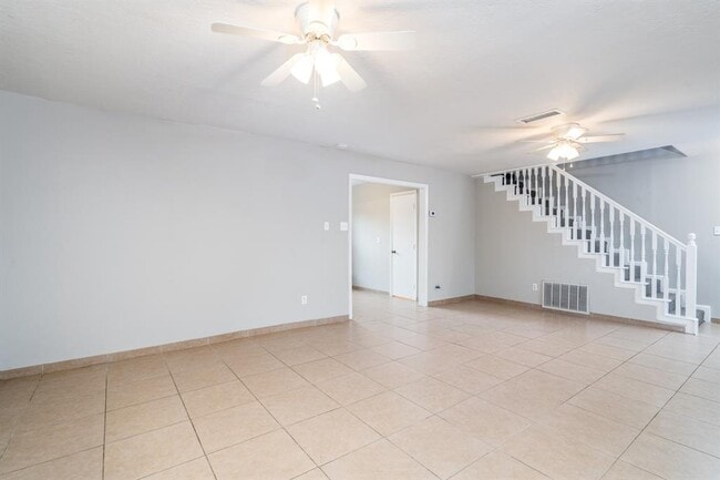 Building Photo - 200 Fannin St