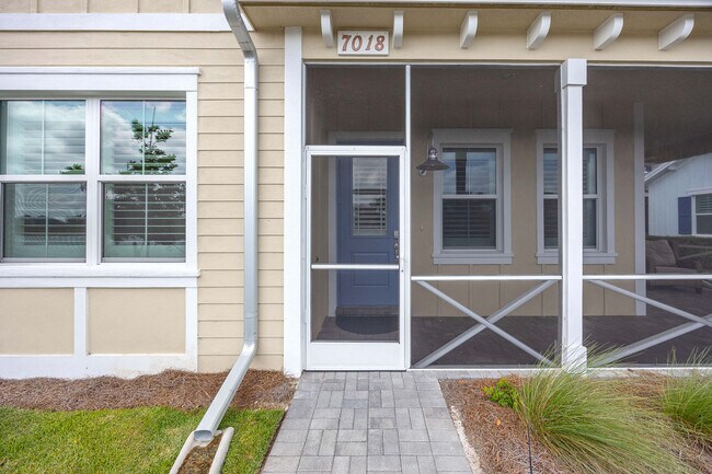 Building Photo - 7018 Saona CT