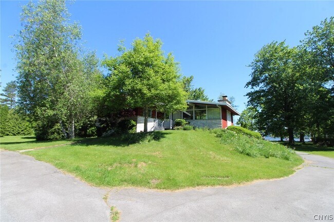 Building Photo - 6363 Muskrat Bay Rd