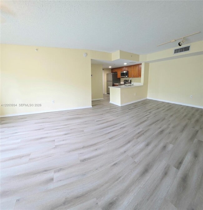 Building Photo - 5051 Wiles Rd