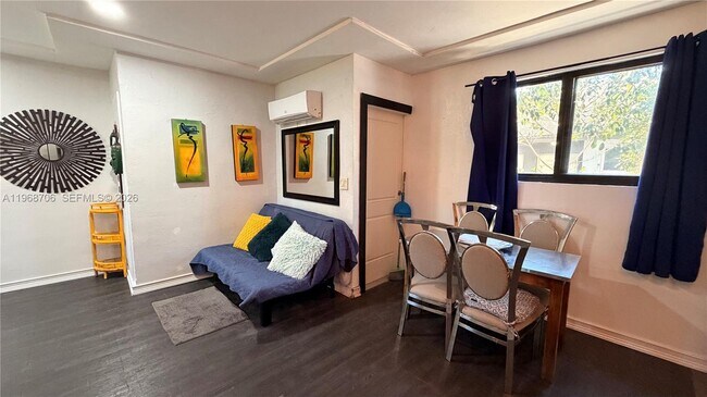 Building Photo - 168 NW 53rd St