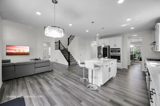 Building Photo - 12504 S Cherry Blossom Blvd
