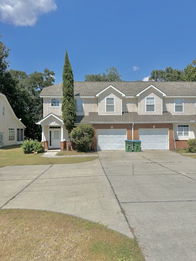 Building Photo - 2627 Spring Creek Hwy