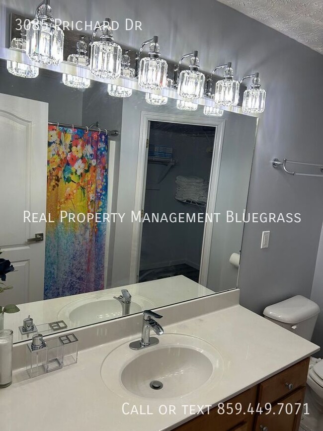 Building Photo - 3085 Prichard Dr