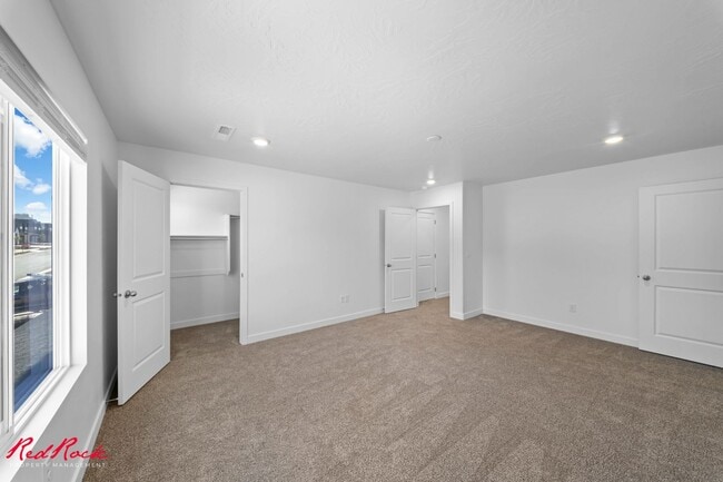 Building Photo - A Lovely 3 Bedroom Townhome with Amazing Amenities!