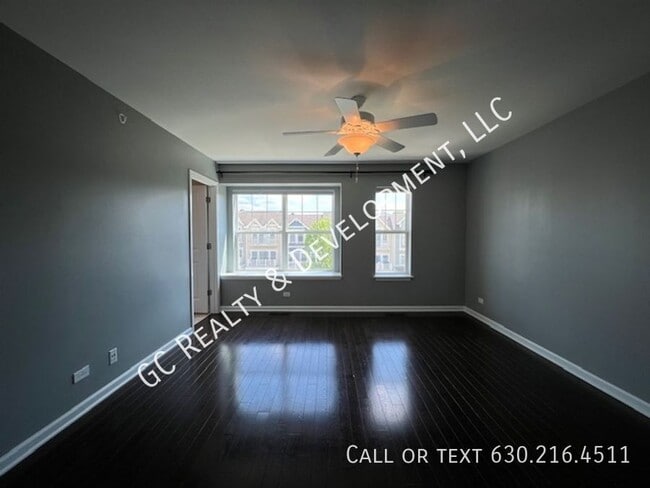 Building Photo - 54 Lakeview Pl