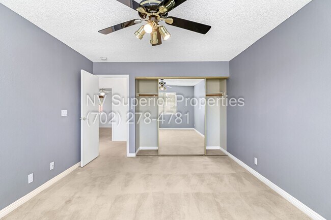 Building Photo - SW The Lakes!!!! Pool!!! Spa!!! Solar Panels!!! Primary bedroom downstairs!!! 3 Car Garage!!!